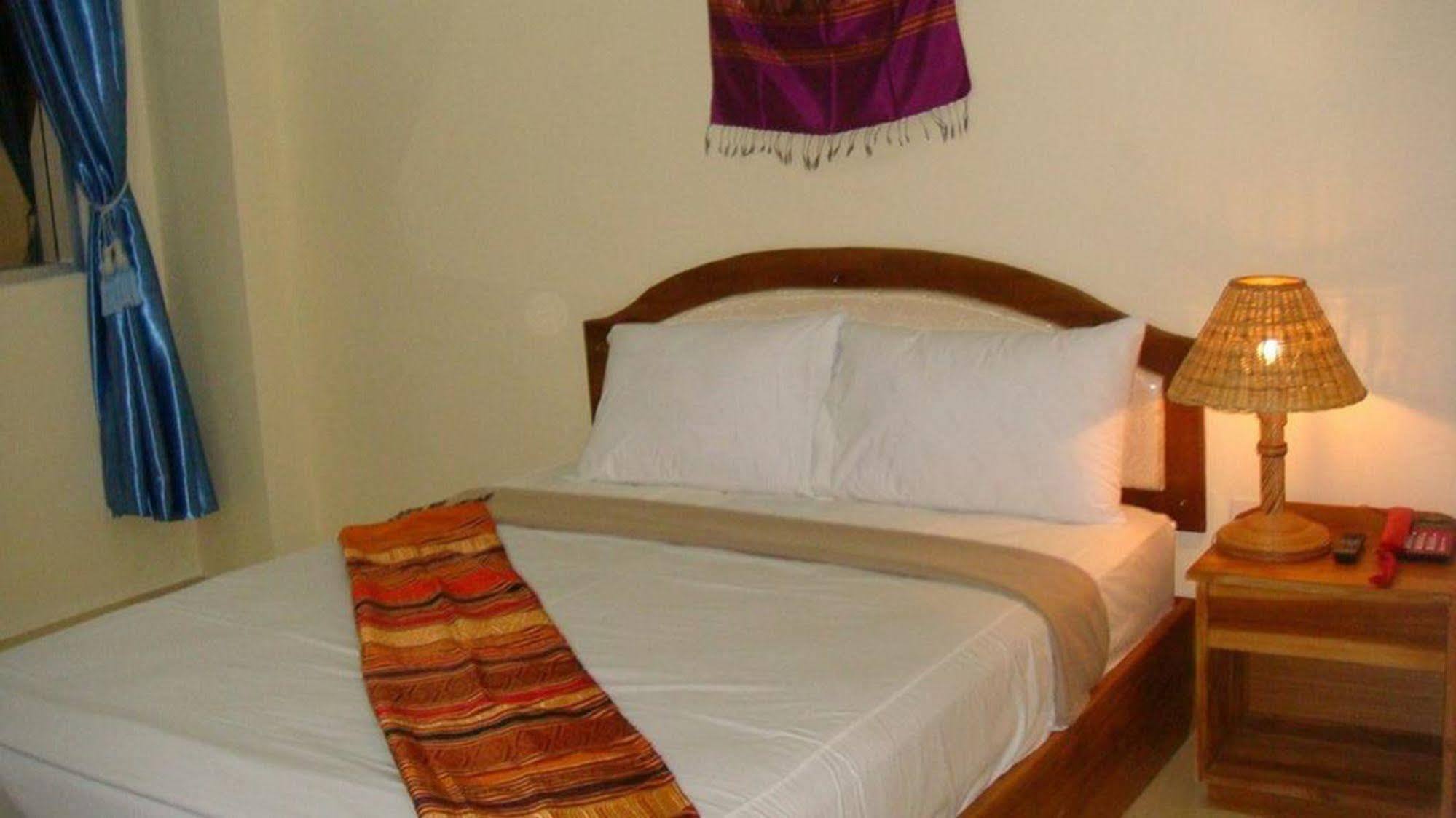 La Ong Dao Hotel1 Wientian Zewnętrze zdjęcie