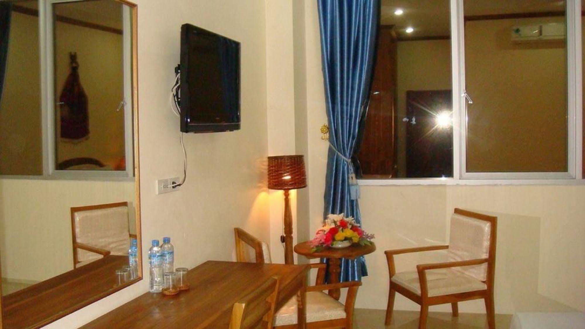 La Ong Dao Hotel1 Wientian Zewnętrze zdjęcie
